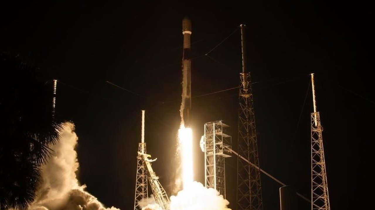 Satelit N5 resmi mengorbit di atas Kalimantan, menandai tonggak penting penguatan infrastruktur satelit nasional. Satelit N5 siap pemerataan akses internet dan dorong ekonomi digital.