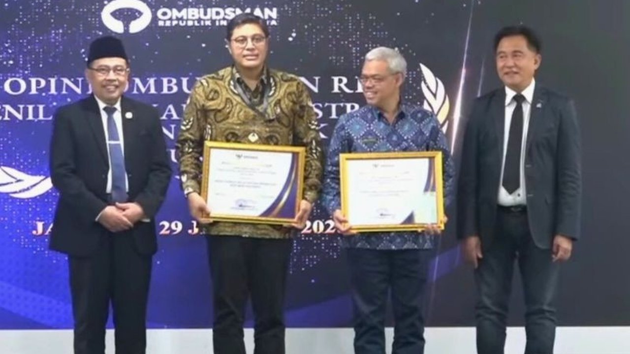 Ombudsman RI memberikan Opini Kualitas Tertinggi Tanpa Malaadministrasi kepada lima kementerian, menandakan peningkatan signifikan dalam kualitas pelayanan publik. Penilaian ini berfokus pada kepuasan pengguna layanan dan kepatuhan terhadap produk hukum O