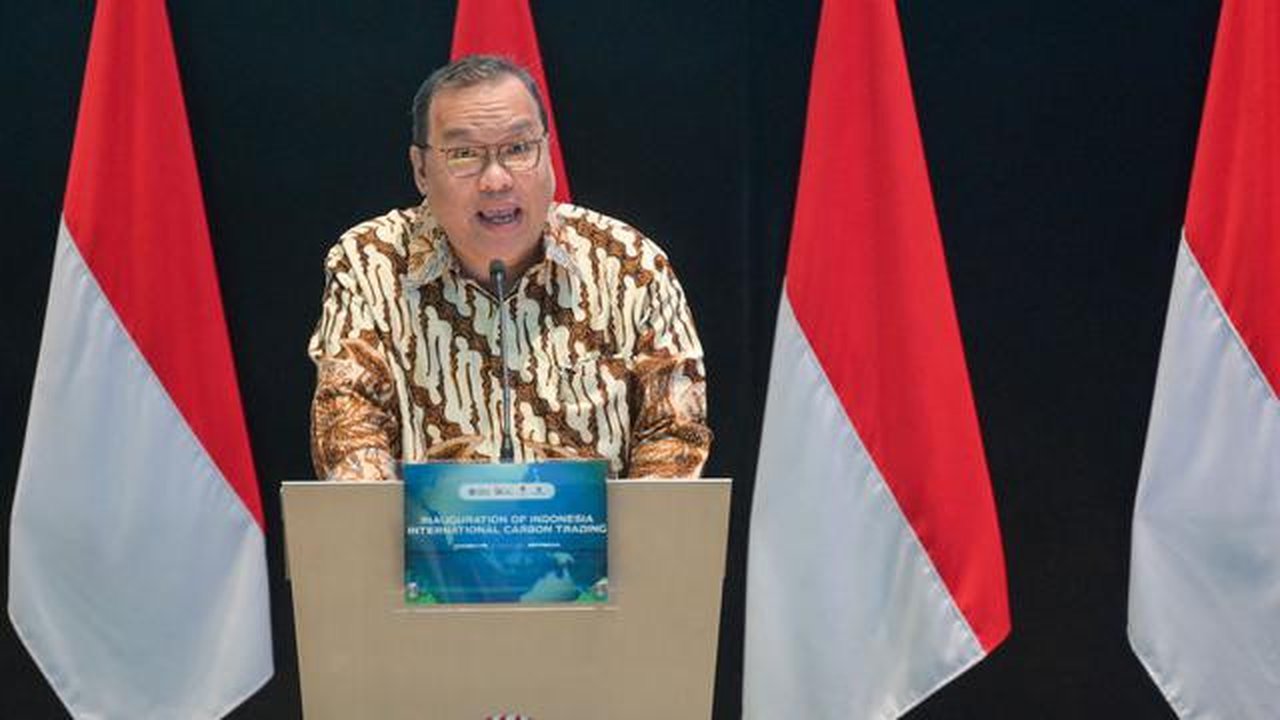 Direktur Utama PT Bursa Efek Indonesia Iman Rachman mengungkap bahwa peluncuran perdagangan karbon internasional ini menunjukkan komitmen Indonesia untuk berkontribusi terhadap pencapaian pen