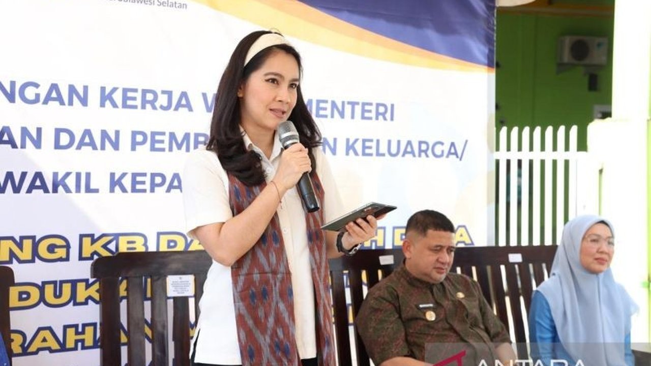 Pemerintah terus berkomitmen membangun keluarga berkualitas. Kunjungan Wamendukbangga ke Kampung KB Manggala Makassar menjadi bukti nyata penguatan fondasi sumber daya manusia Indonesia.