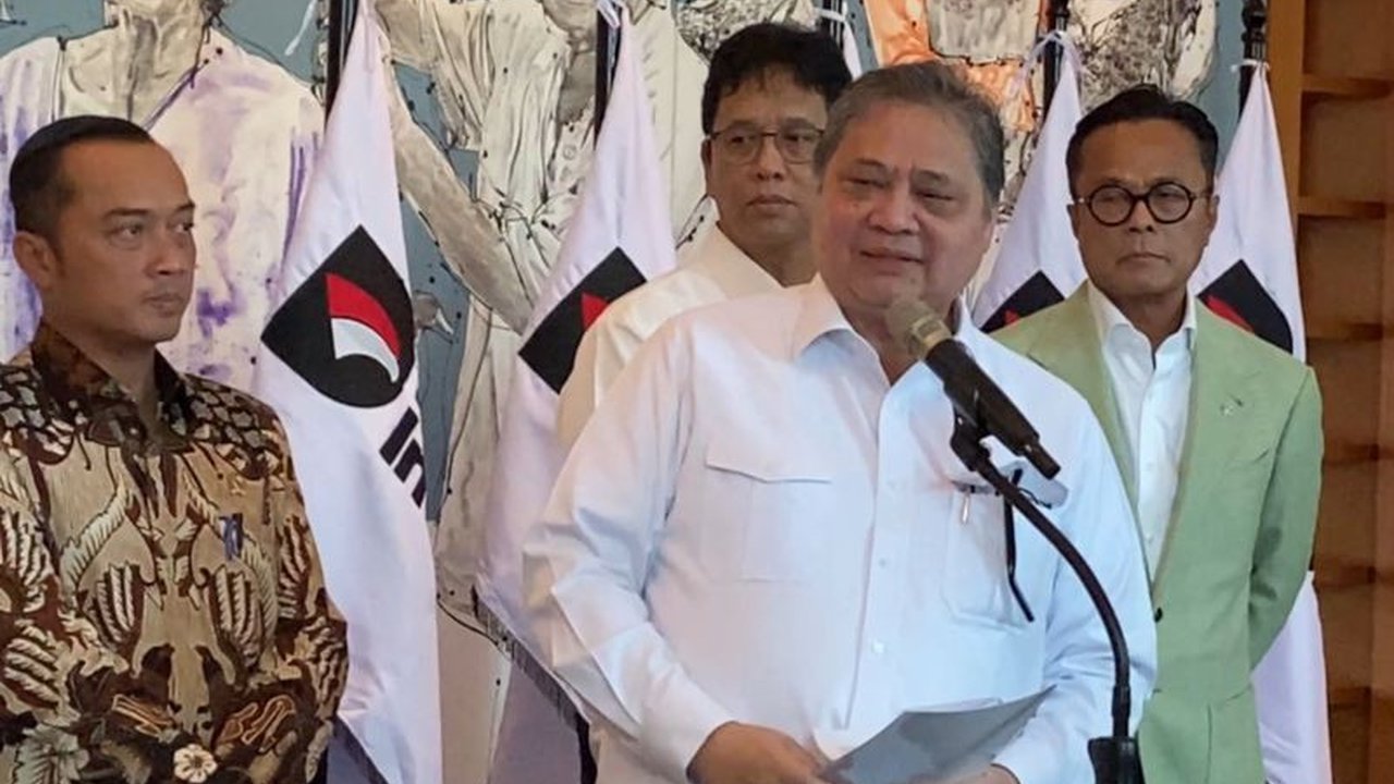 Pemerintah resmi meningkatkan batas investasi saham bagi dana pensiun dan asuransi hingga 20 persen, dengan fokus awal pada saham-saham LQ45 untuk memperkuat pasar modal dan melindungi investor.