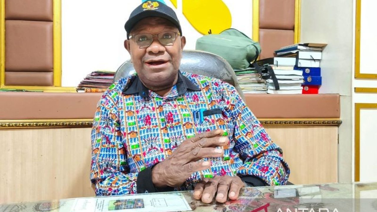 Dinas Kesehatan Nabire fokus tuntaskan Akreditasi Puskesmas Nabire untuk semua fasilitas kesehatan, demi menjamin standar layanan prima dan akses pendanaan yang memadai.