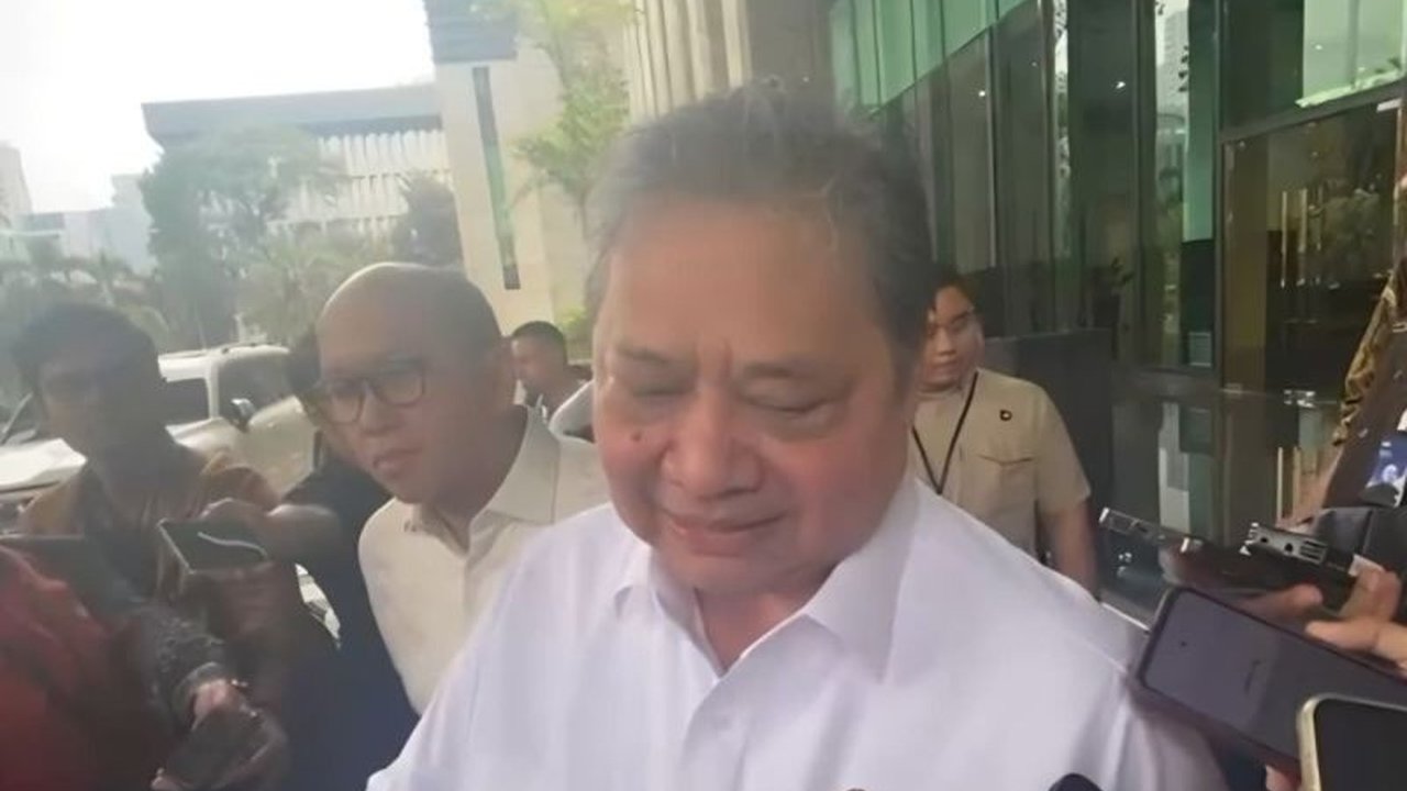Menteri Koordinator Bidang Perekonomian Airlangga Hartarto menghormati keputusan Pengunduran Diri Dirut BEI Iman Rachman, sekaligus menegaskan pentingnya tata kelola pasar modal yang baik ke depan.