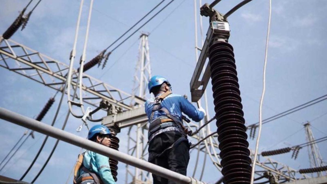 PLN akan melakukan pemadaman listrik di Aceh Tengah dan Bener Meriah saat relokasi menara SUTT Bireuen-Takengon guna mencegah potensi longsor. Pemadaman Listrik Aceh Tengah ini dijadwalkan pada akhir pekan.