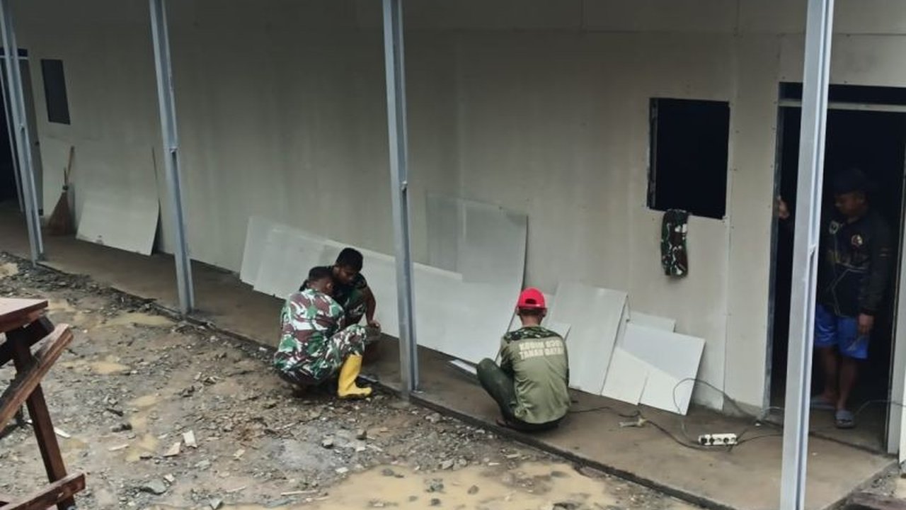 Pembangunan Huntara Sumbar terus digenjot di empat lokasi prioritas, memberikan harapan baru bagi masyarakat terdampak bencana untuk kembali beraktivitas normal.