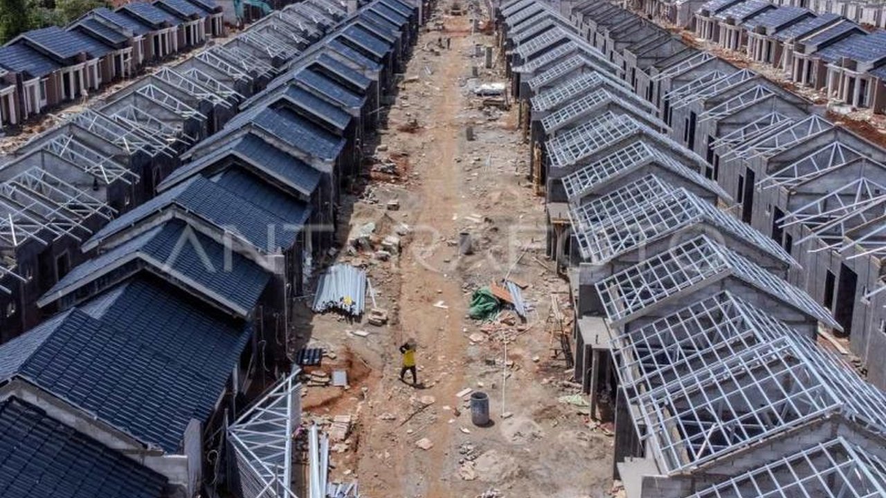 Realisasi penyaluran Fasilitas Likuiditas Pembiayaan Perumahan (FLPP) di Sulawesi Selatan pada tahun 2025 mencapai Rp2,90 triliun, memfasilitasi pembangunan 23.255 unit rumah subsidi FLPP Sulsel bagi Masyarakat Berpenghasilan Rendah (MBR).