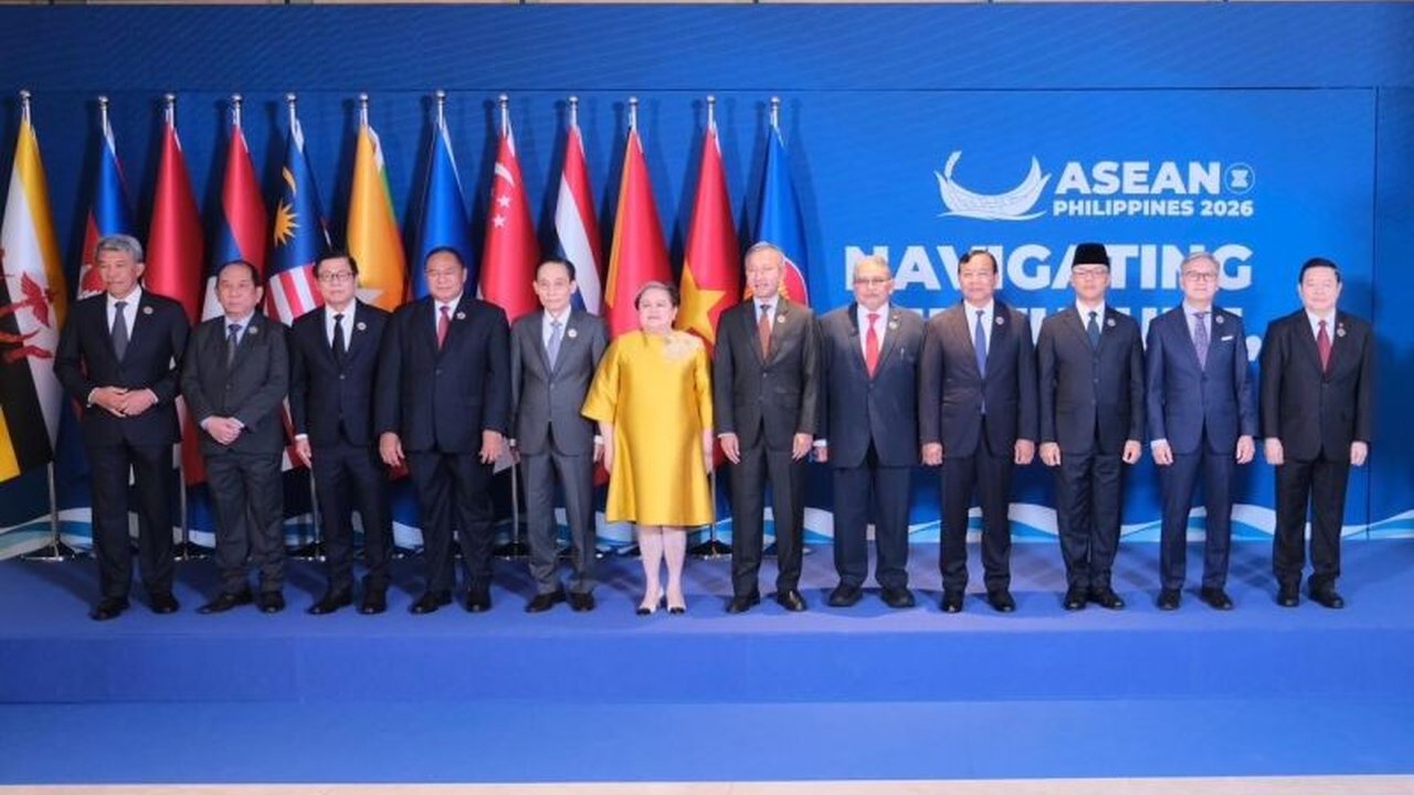 Indonesia melalui Menteri Luar Negeri Sugiono mendesak ASEAN perkuat Pondasi Politik ASEAN demi stabilitas dan perdamaian di Asia Tenggara, hindari konflik proksi kekuatan besar.