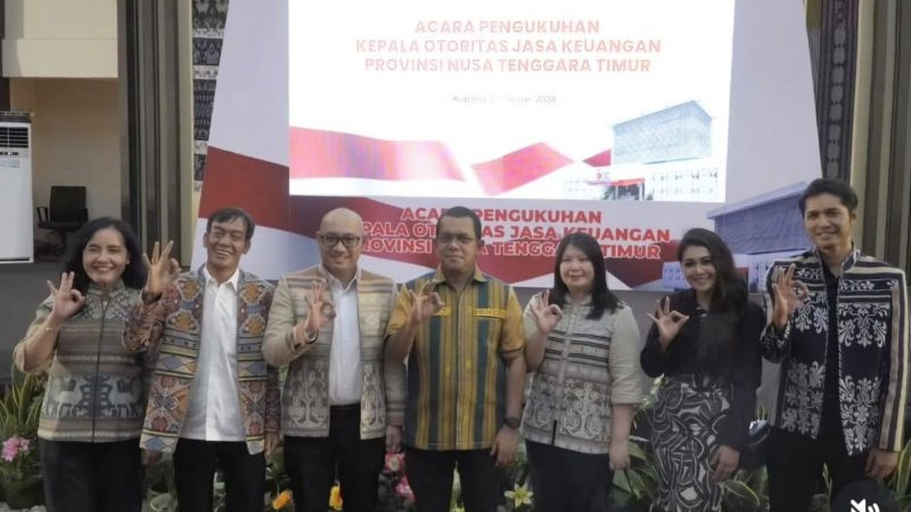 Pemerintah Provinsi NTT bertekad menekan defisit Neraca Perdagangan yang saat ini mencapai Rp51 triliun, dengan target di bawah Rp50 triliun pada 2026. Simak strategi Pemprov NTT untuk mencapai target ini dan peran OJK dalam mendukung ekonomi produktif.