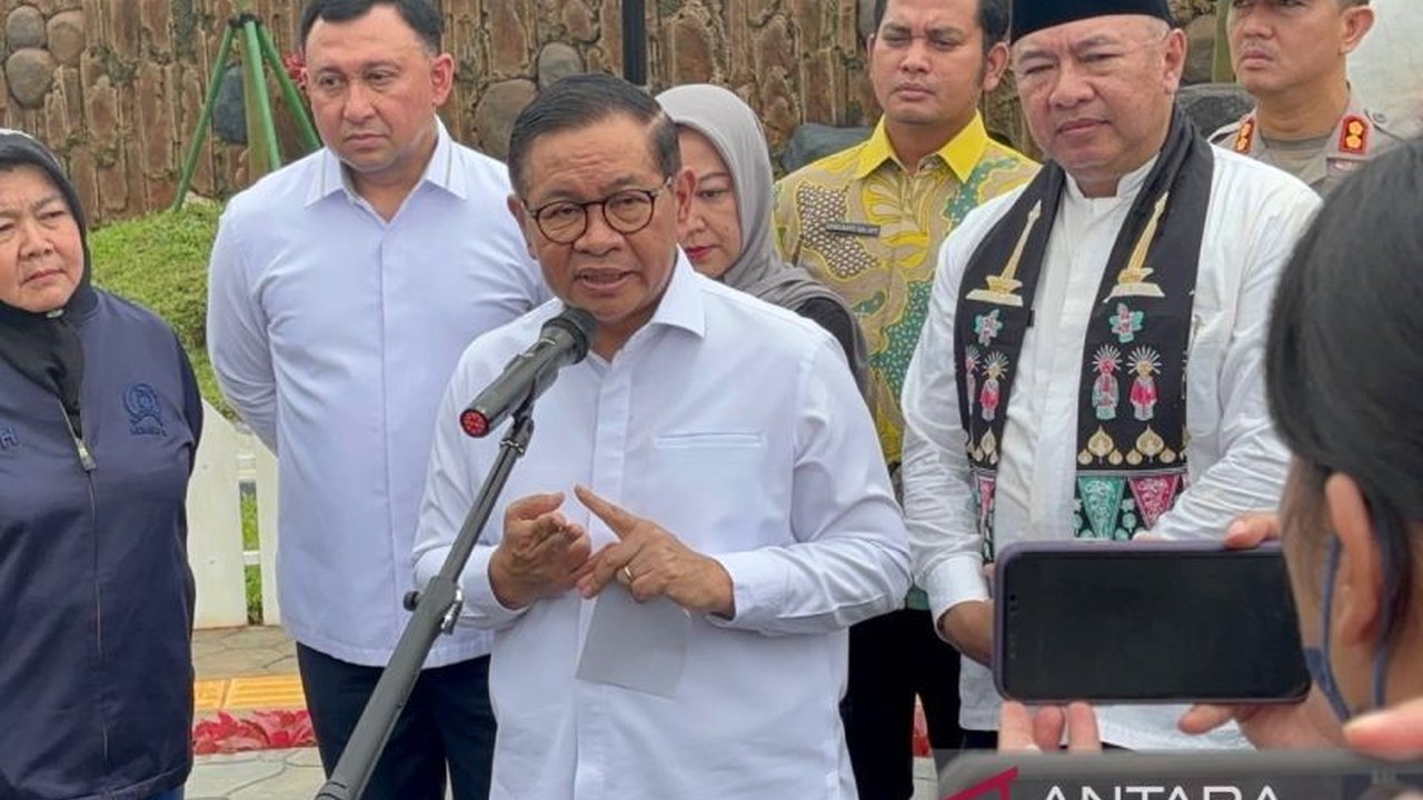Pemerintah Provinsi DKI Jakarta gencar melakukan perbaikan jalan berlubang di ibu kota. Hingga kini, 6.000 titik telah ditangani, namun tantangan musim hujan masih menjadi perhatian utama dalam upaya Perbaikan Jalan Berlubang Jakarta.