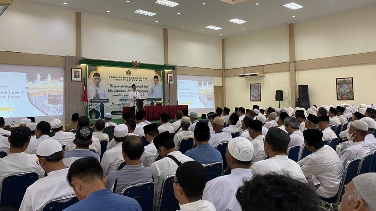 Kantor Kemenhaj Batam mengimbau seluruh calon jamaah haji untuk mengikuti Manasik Haji Batam dengan sungguh-sungguh sebagai bekal meraih haji mabrur.