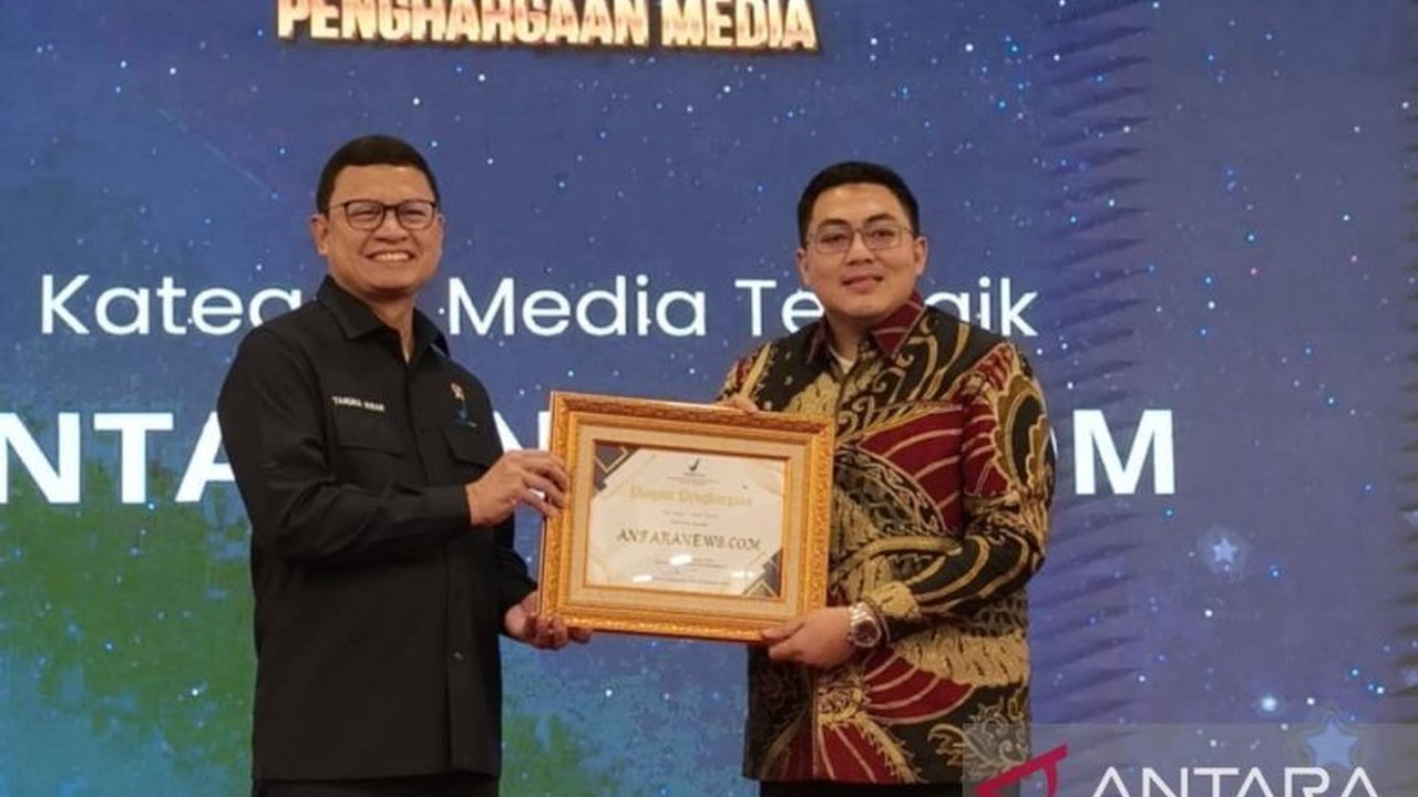 Kantor Berita ANTARA berhasil meraih dua penghargaan bergengsi dari BPOM RI, termasuk kategori Media Terbaik 2025, atas kontribusi dalam literasi publik. Simak detail pengakuan ini!