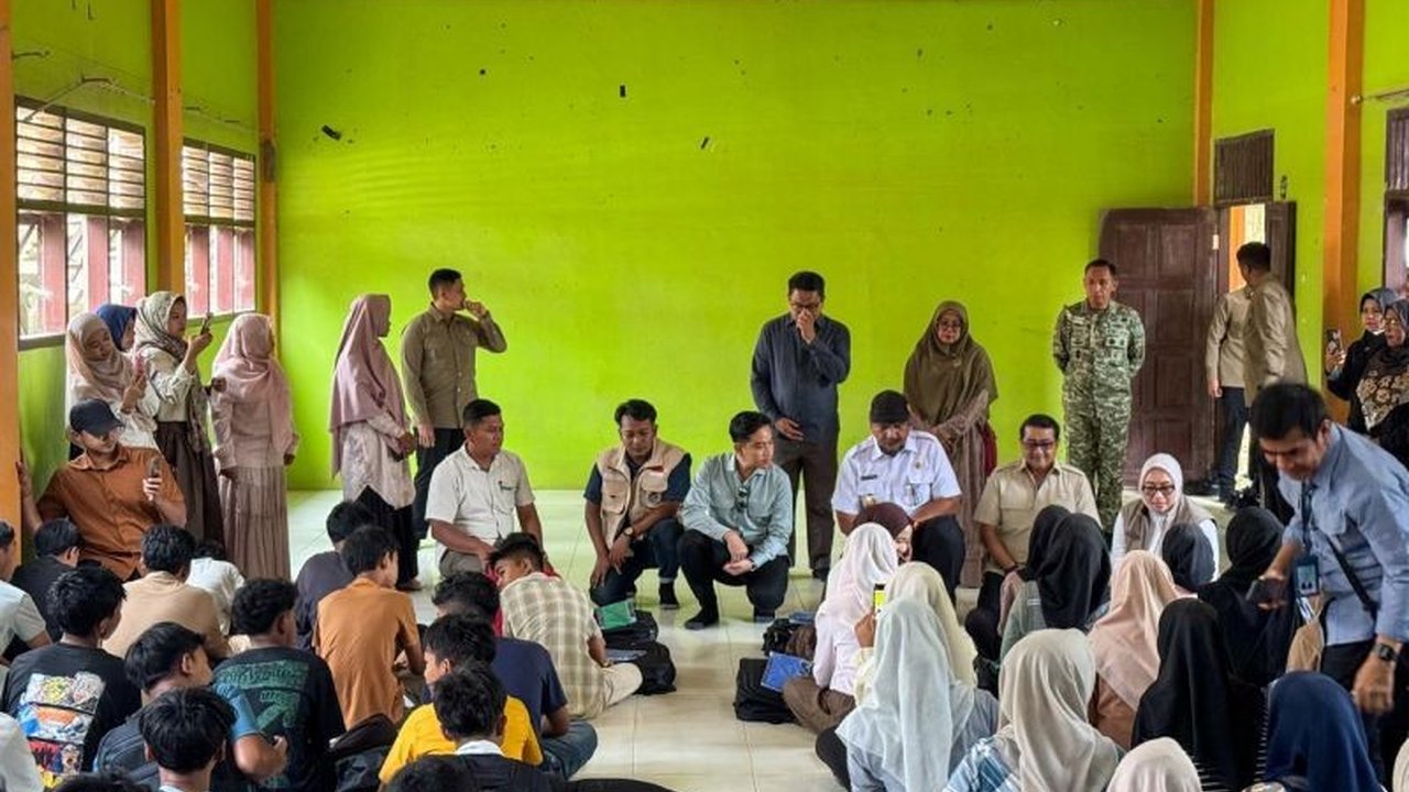 Kementerian Ekonomi Kreatif (Kemenekraf) melalui inisiatif Ekraf Peduli menunjukkan komitmen kuat dalam mempercepat pemulihan pascabencana di Pulau Sumatera, memastikan rehabilitasi dan rekonstruksi berjalan optimal.