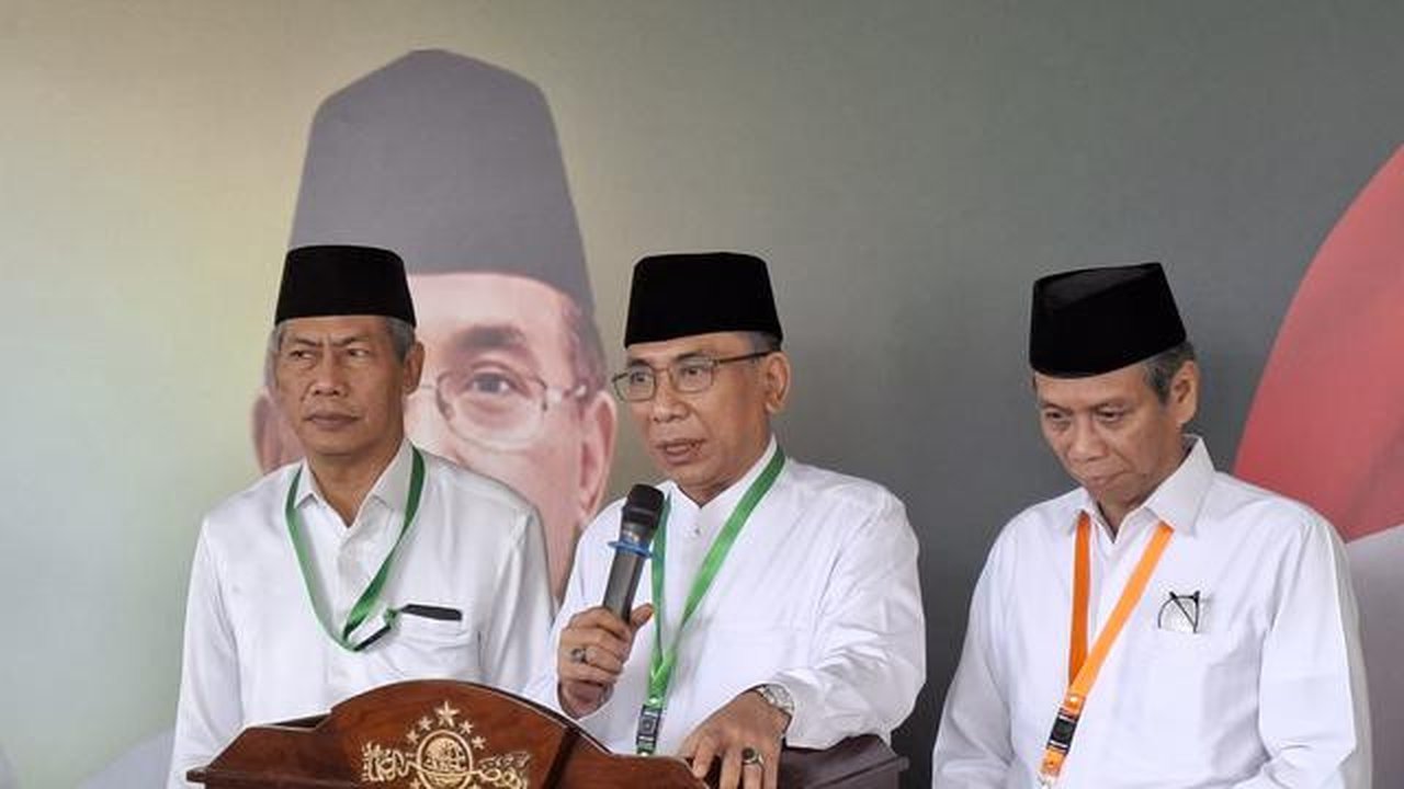 Ketua Umum Pengurus Besar Nahdlatul Ulama (PBNU) Yahya Cholil Staquf atau Gus Yahya memberikan penjelasan terkait ketidakhadiran Presiden Prabowo di peringatan Harlah ke-100 NU. (Liputan6.com