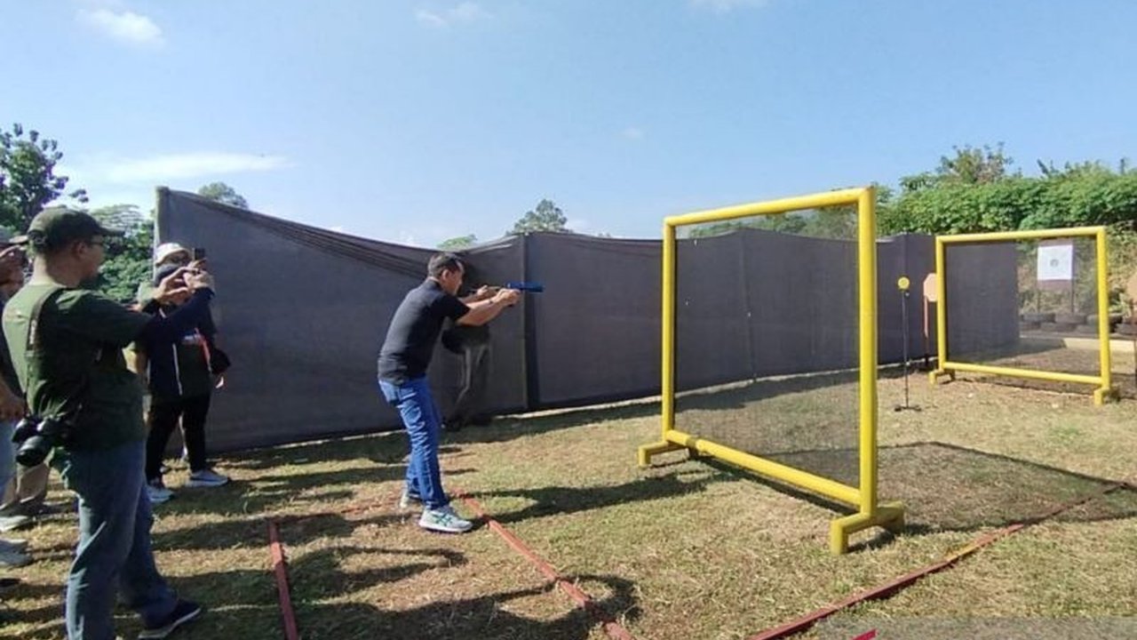 Persatuan Wartawan Indonesia (PWI) Kabupaten Kudus memeriahkan Hari Pers Nasional dengan Lomba Menembak Wartawan se-Keresidenan Pati, mempererat silaturahmi dan sinergi pers.