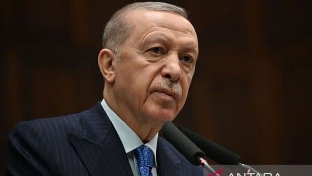 Presiden Turkiye Recep Tayyip Erdogan kembali menegaskan bahwa diplomasi adalah solusi satu-satunya untuk menyelesaikan Diplomasi Isu Nuklir Iran, dengan Ankara siap mendukung penuh upaya konstruktif.