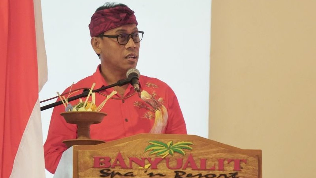 Komisi VIII DPR RI mendesak pemerintah lebih waspada terhadap dampak perubahan iklim dan pemanasan global, serta meninjau ulang kebijakan penurunan anggaran kebencanaan yang berpotensi melemahkan penanganan bencana di Indonesia.