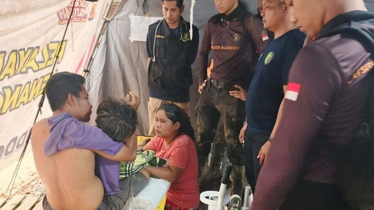 Tiga Taruna Akpol peserta Latsitardanus XLVI menunjukkan **Aksi Heroik Taruna Akpol** dengan menyelamatkan seorang anak yang terseret arus sungai di Aceh Tamiang, membuktikan kehadiran Polri di tengah masyarakat.