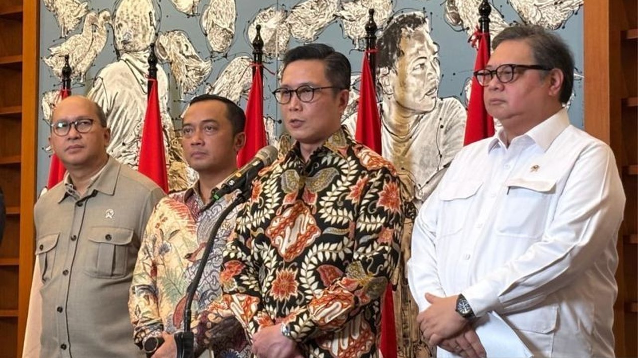 Direktur Pengembangan BEI Jeffrey Hendrik memastikan operasional BEI normal dan tidak terganggu, seiring instruksi Presiden Prabowo Subianto untuk reformasi pasar modal Indonesia.