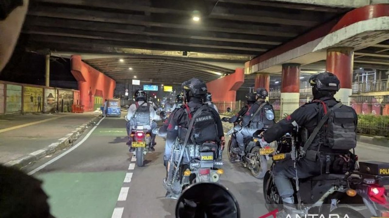 Polda Metro Jaya melalui Operasi Pekat Jaya 2026 berhasil menggagalkan aksi balap liar dan potensi tawuran di sejumlah titik rawan Jakarta Timur, memastikan kamtibmas kondusif menjelang bulan Ramadhan.