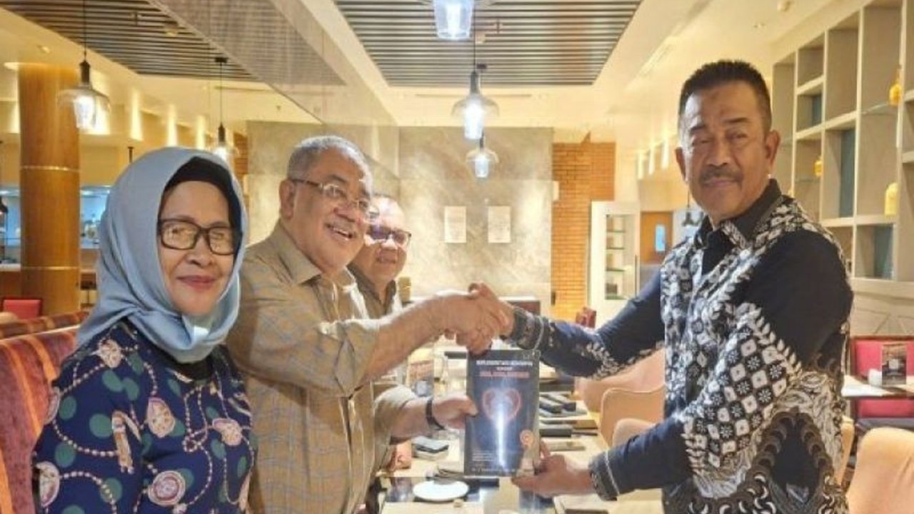 Pemerintah Kabupaten Mandailing Natal (Madina) menjalin kerja sama strategis dengan Universitas Medan Area (UMA) Medan dalam upaya pengembangan budidaya pisang unggulan, berkomitmen meningkatkan kesejahteraan petani melalui teknologi modern.