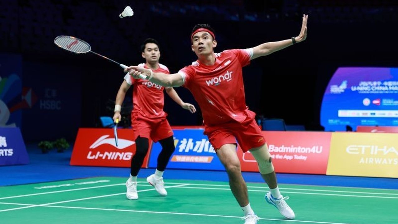 Pasangan ganda putra Indonesia, Leo Rolly Carnando/Bagas Maulana, berhasil meraih gelar juara Thailand Masters 2026, mengakhiri dahaga gelar setelah penantian panjang. Simak detail kemenangan mereka!