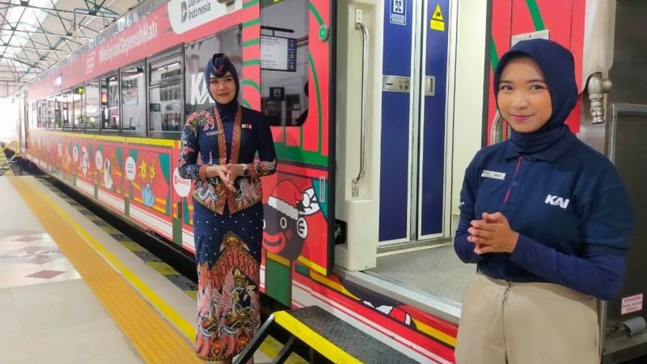 PT KAI Daop 7 Madiun mencatat 19.110 tiket Lebaran 2026 telah terjual untuk periode mudik dan balik. Simak tanggal-tanggal favorit serta stasiun dengan volume penumpang tertinggi di wilayah ini!