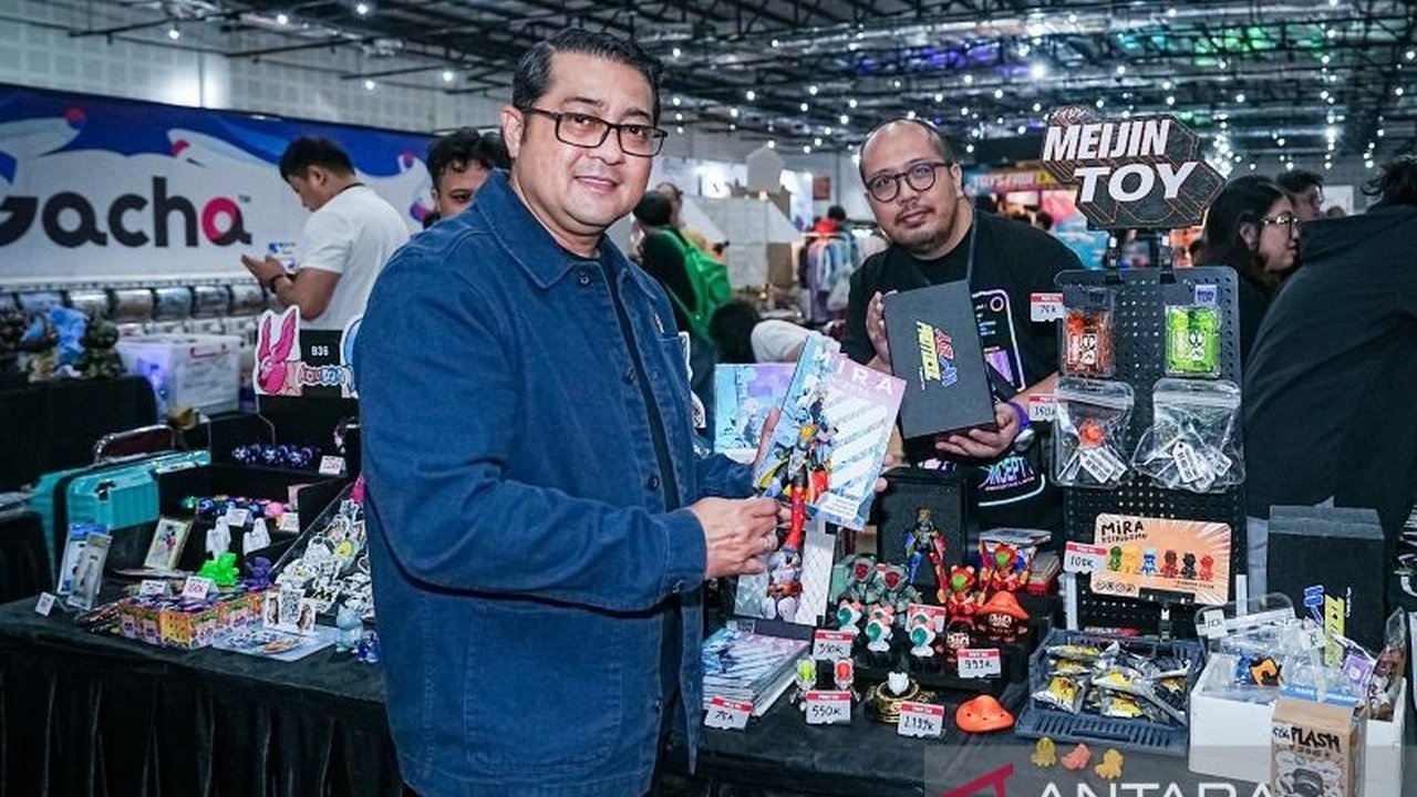 The Jakarta Toys and Comics Fair 2026 menjadi etalase strategis bagi para kreator dan desainer lokal, dengan Menteri Ekraf Teuku Riefky Harsya menekankan pentingnya pengembangan Intellectual Property (IP) lokal.