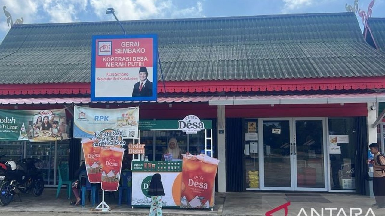 Dinas Koperasi Usaha Mikro Perindustrian dan Perdagangan (DKUPP) Kabupaten Bintan menyatakan lima Koperasi Desa/Kelurahan Merah Putih (KDMP) Bintan telah berjalan efektif, mendorong penguatan ekonomi lokal dan UMKM di wilayah tersebut.