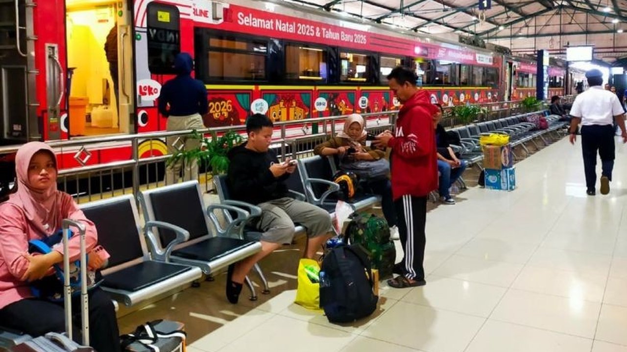 KAI Daop 7 Madiun berhasil melayani lebih dari 400 ribu penumpang pada Januari 2026. Cari tahu faktor-faktor utama di balik tingginya kepercayaan masyarakat terhadap layanan kereta api ini.