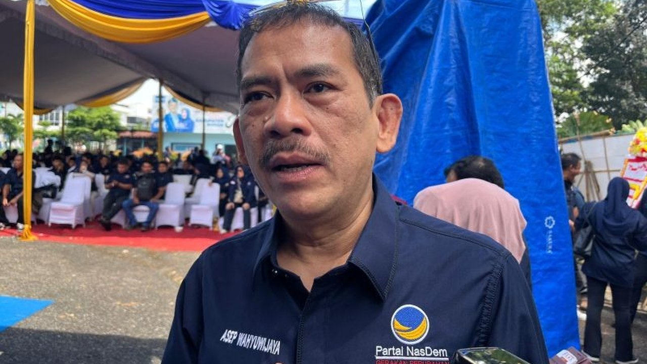Anggota DPR RI menyoroti potensi efisiensi hingga Rp50 triliun per tahun dari Perampingan BUMN melalui penataan klaster bisnis dan streamlining entitas, tanpa adanya pemutusan hubungan kerja.