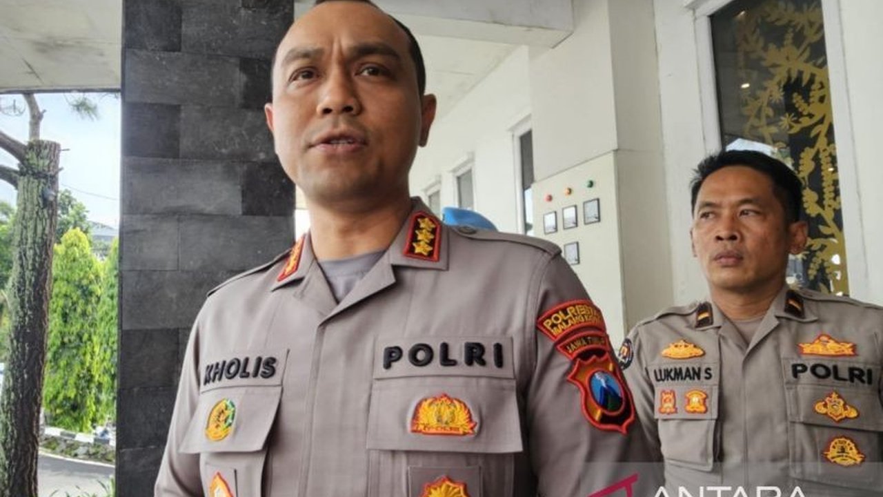 Polresta Malang Kota meluncurkan program Edukasi Narkoba inovatif, berkolaborasi dengan BNN, untuk memutus rantai peredaran di tengah masyarakat. Simak detailnya!