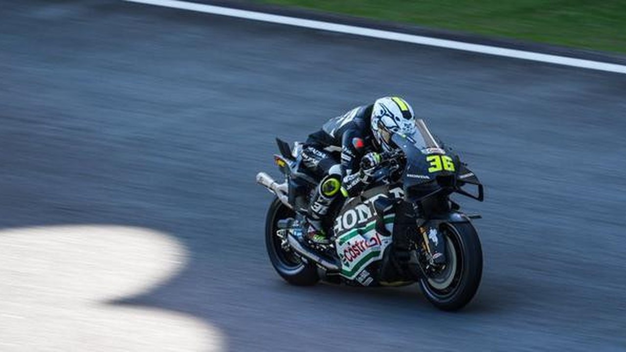 Joan Mir beraksi pada tes pramusim MotoGP Sepang 2026. (X/Honda)