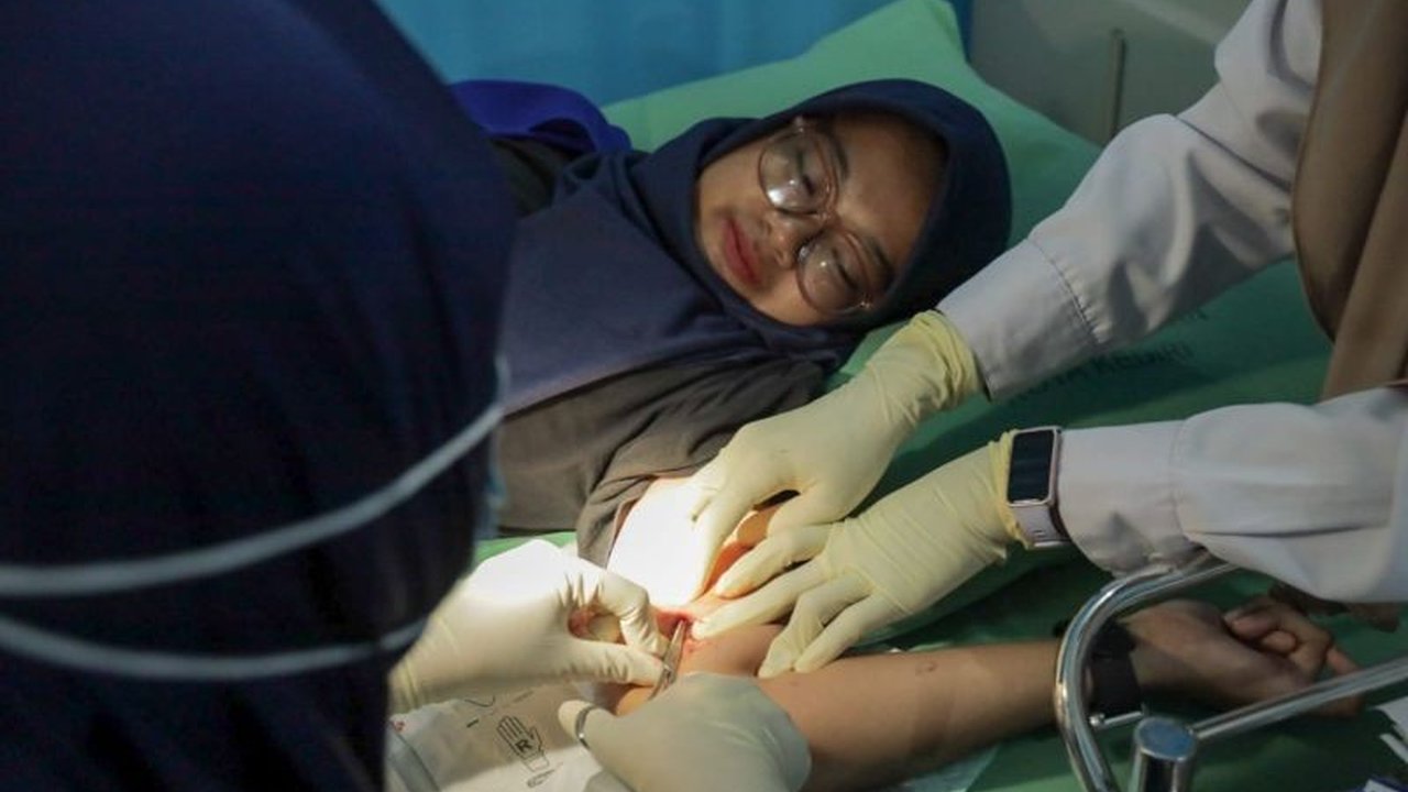 Pemerintah Kota Kediri kembali menggelar program Safari KB Kediri, memfasilitasi layanan Keluarga Berencana gratis untuk pasutri usia subur demi peningkatan kualitas keluarga dan pencegahan stunting.