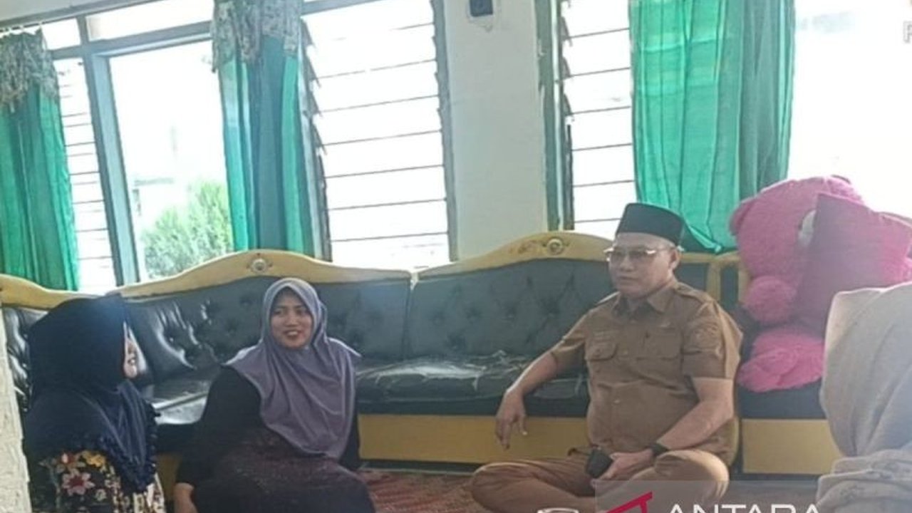 Pemerintah Kabupaten Bangkalan melalui UPTD PPA memberikan pendampingan intensif kepada santriwati korban kekerasan seksual oknum lora, fokus pada pemulihan trauma dan keadilan.