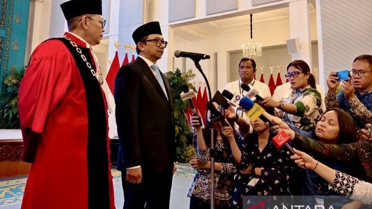 Juda Agung resmi dilantik sebagai Wakil Menteri Keuangan (Wamenkeu) oleh Presiden Prabowo Subianto. Penunjukan Juda Agung Wamenkeu ini disebut tidak mendadak dan telah melalui proses pengunduran diri dari Bank Indonesia.
