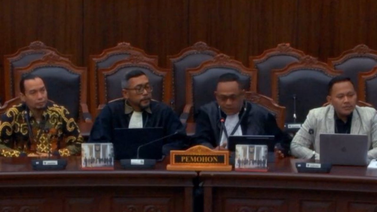 Kuasa hukum pemohon uji Undang-Undang Kesehatan berharap Mahkamah Konstitusi (MK) menjaga sistem pendidikan nasional, khususnya terkait pendidikan dokter spesialis, demi konstitusi dan kepastian hukum.