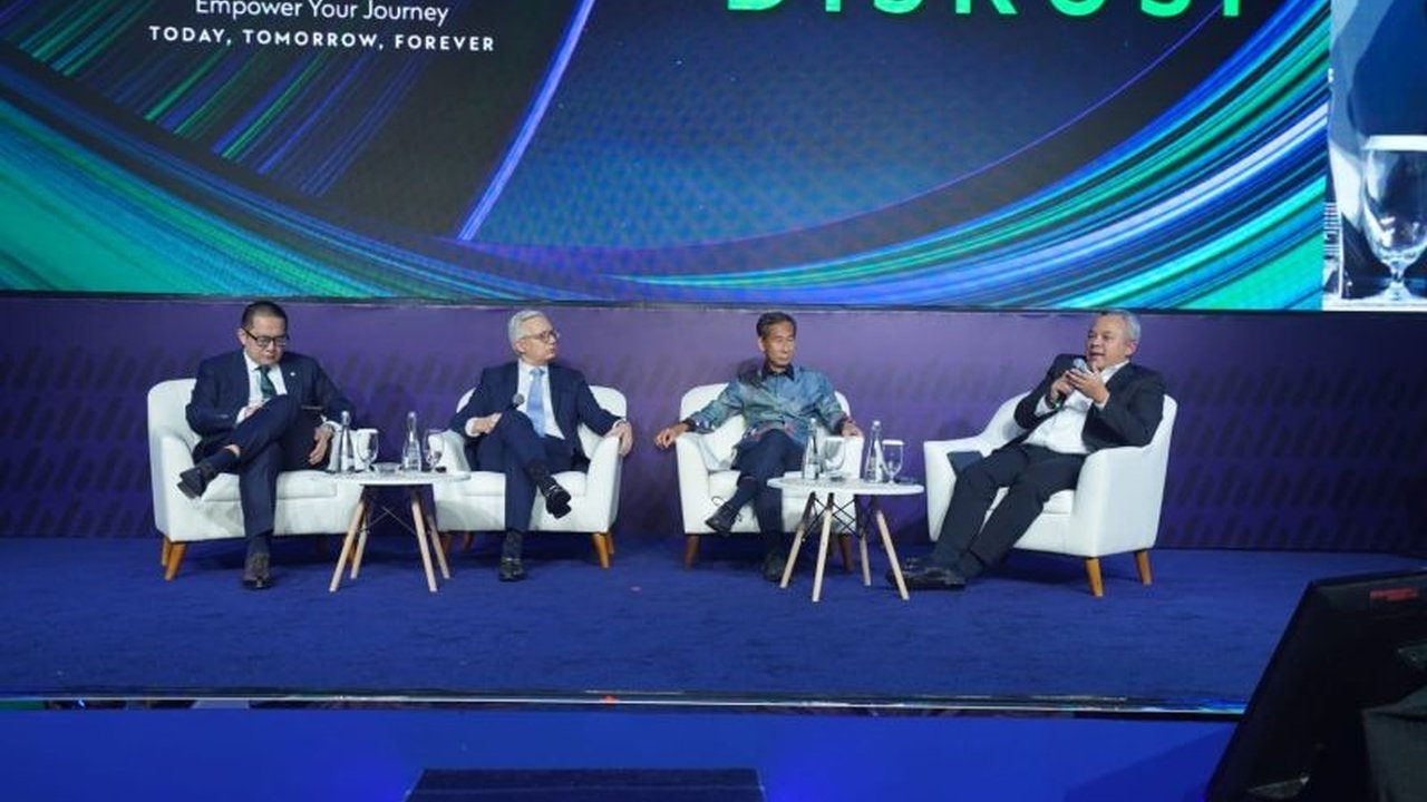 Standard Chartered memproyeksikan pertumbuhan ekonomi Indonesia 2026 mencapai 5,2 persen, lebih tinggi dari 2025. Simak analisis lengkap dan strategi investasi yang direkomendasikan.