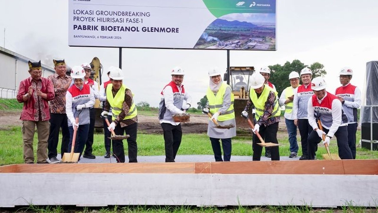 PT Pertamina dan PT Sinergi Gula Nusantara (SGN) memulai pembangunan Pabrik Bioetanol Banyuwangi berkapasitas 30 ribu KL/tahun. Proyek ini diharapkan mengurangi impor BBM dan emisi karbon, sekaligus memaksimalkan serapan tebu petani.