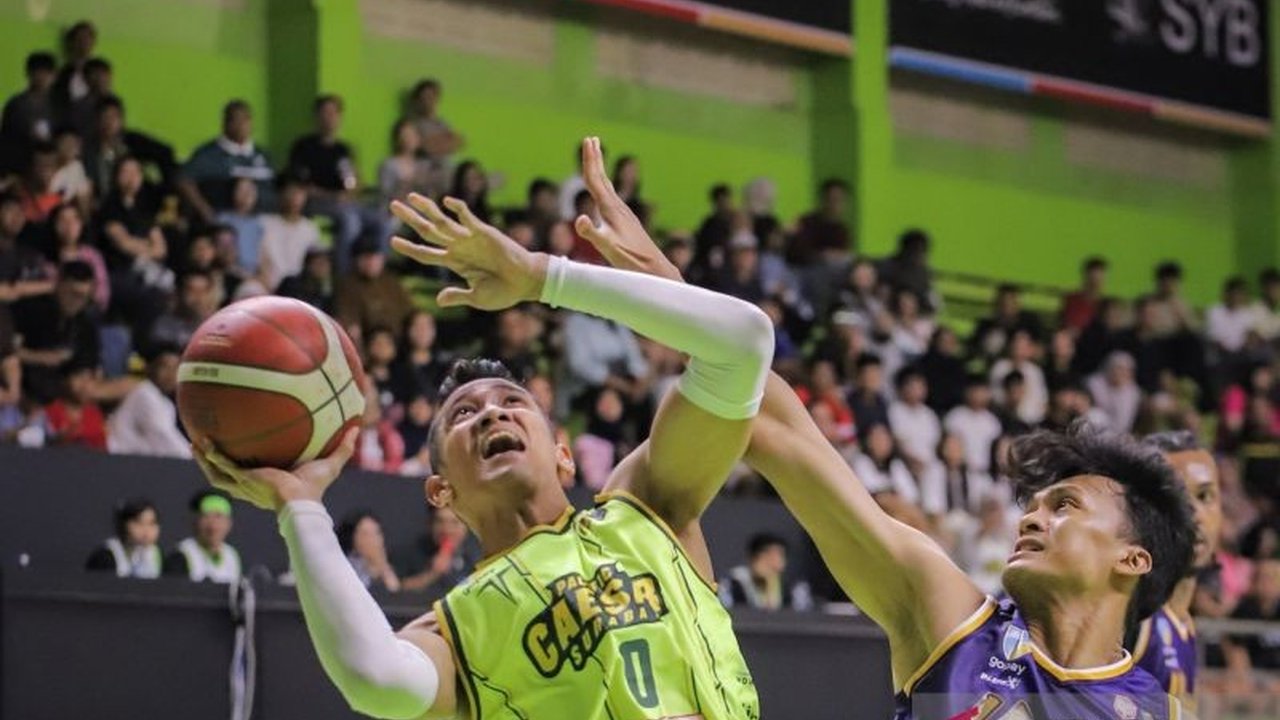 Tangerang Hawks menunjukkan mental bertanding yang luar biasa untuk menaklukkan Pacific Caesar Surabaya 87-84 dalam laga sengit IBL 2026. Simak bagaimana mereka bangkit dari ketertinggalan dan meraih kemenangan penting!