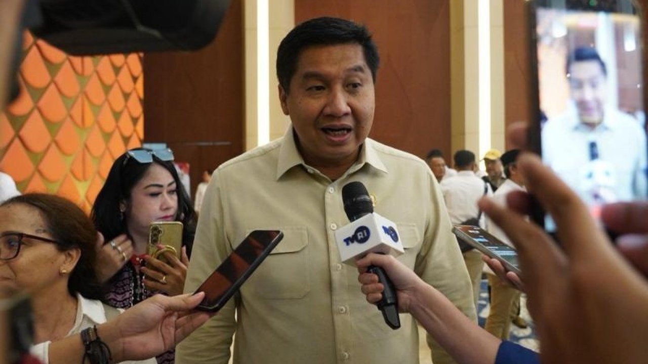 Menteri Perumahan dan Kawasan Permukiman (PKP) Maruarar Sirait tengah mempersiapkan skema rumah susun subsidi bagi masyarakat berpenghasilan rendah (MBR) di perkotaan, berkolaborasi dengan Badan Pengelola Investasi Daya Anagata Nusantara (Danantara). Prog