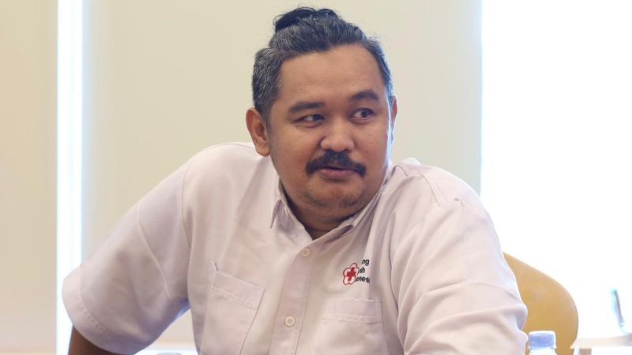 DPRD Kota Tangerang mendesak Dinkes segera alihkan 72.893 peserta BPJS PBI pusat ke daerah. Pengalihan BPJS PBI Tangerang ini vital agar layanan kesehatan warga tetap terjamin tanpa terputus.