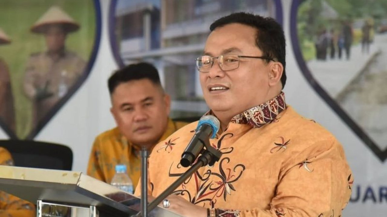 Pemerintah Kabupaten Kubu Raya mengalokasikan Rp25,3 miliar pada 2026 untuk Percepatan Pembangunan Kubu Raya, khususnya di wilayah terjauh Kecamatan Teluk Pakedai, demi meningkatkan konektivitas dan ekonomi.