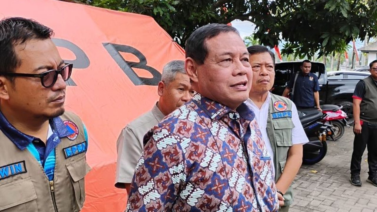 Pemerintah Indonesia menyalurkan bantuan logistik dan darurat senilai Rp351,8 juta untuk merespons dampak gempa bumi di Kabupaten Pacitan, Jawa Timur. Bantuan Gempa Pacitan ini diharapkan dapat memenuhi kebutuhan dasar masyarakat terdampak dan mempercepat