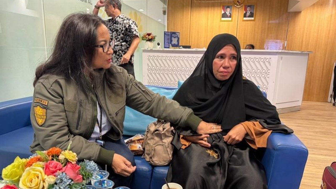 Kementerian Pelindungan Pekerja Migran Indonesia (KP2MI) bergerak cepat memulangkan dan memfasilitasi penanganan medis Fatimah, seorang PMI sakit di Oman asal Bima, sekaligus menyoroti bahaya keberangkatan non-prosedural.