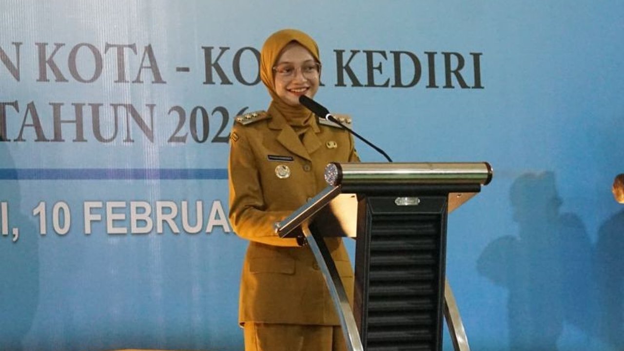 Pemerintah Kota Kediri memfokuskan Pembangunan Kota Kediri pada sektor pendidikan, kesehatan, infrastruktur, lingkungan, dan ekonomi kerakyatan demi peningkatan kualitas hidup warga, seperti terungkap dalam Musrenbang RKPD Tahun 2027.