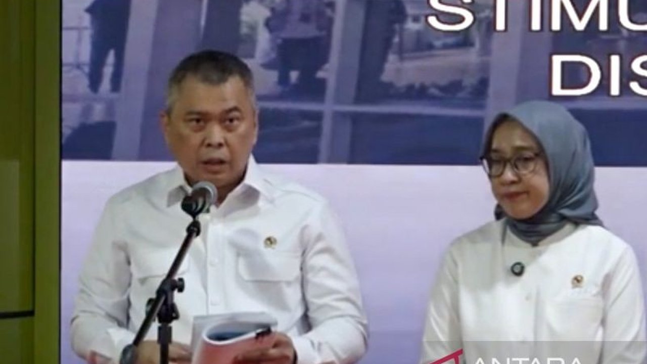 Jelang Mudik Lebaran 2026, Kementerian Perhubungan gencar memastikan kelaikan sarana transportasi. Pemerintah juga siapkan diskon tarif dan mudik gratis demi kelancaran perjalanan masyarakat.