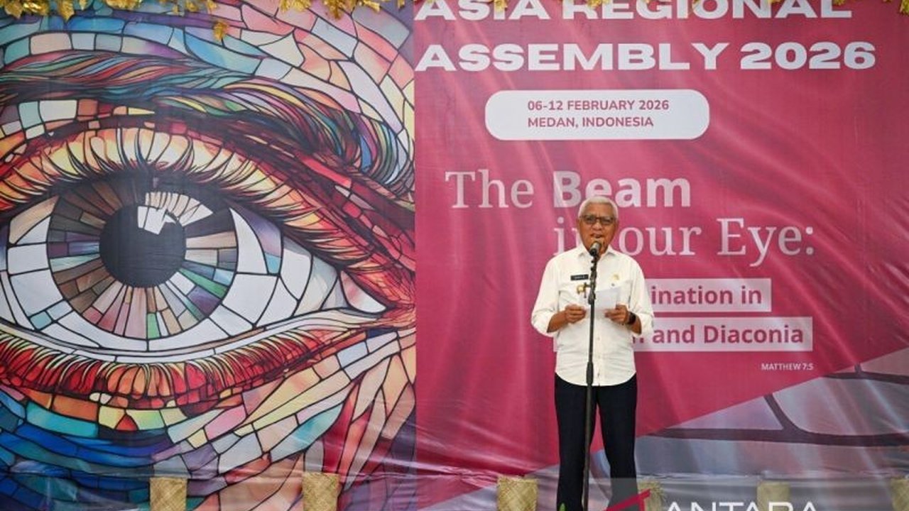 Wakil Gubernur Sumatera Utara (Sumut) Surya menegaskan Lembaga Keagamaan Mitra Utama Pembangunan Karakter bangsa dan harmoni sosial, krusial untuk pembangunan berkelanjutan daerah.