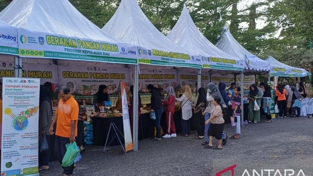 Badan Pangan Nasional (Bapanas) meluncurkan Hotline Bapanas Harga Pangan untuk pengaduan pelanggaran harga, keamanan, dan mutu pangan jelang Hari Besar Keagamaan Nasional (HBKN), memastikan perlindungan bagi konsumen dan produsen.