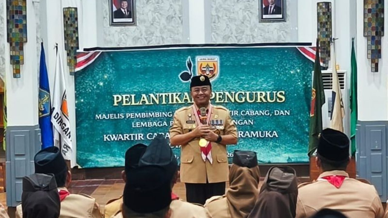 Sekretaris Daerah Jawa Barat, Herman Suryatman, menyatakan Pertumbuhan Ekonomi Jawa Barat mencapai 5,85 persen, melampaui rata-rata nasional dan didorong oleh investasi serta belanja pemerintah.