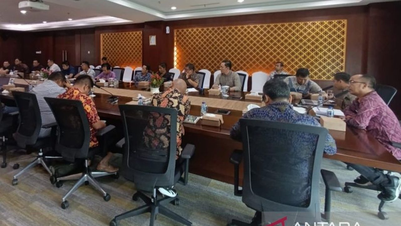 Menjelang Imlek, Ramadan, dan Idul Fitri 1447 H, Dinas Perindustrian dan Perdagangan Provinsi Kepulauan Bangka Belitung bersama BI Babel memastikan stok sembako aman dan pasokan lancar demi stabilitas harga pangan.